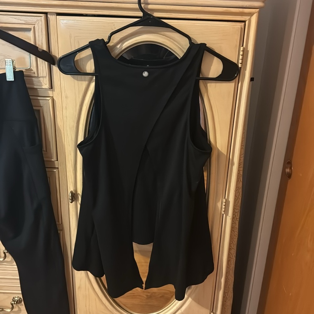 Yogalicious Workout Set - Picture 11 of 13